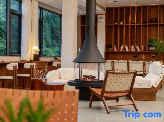 Xinghe Mountain Language Boutique Homestay