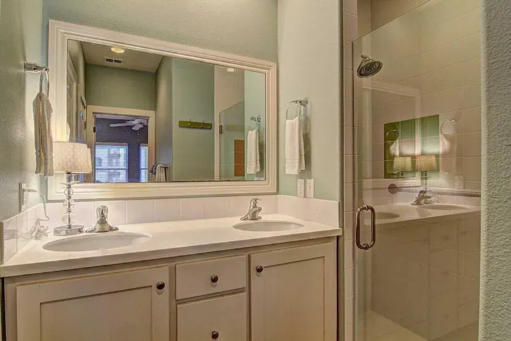 The Gruene Escape - 3 Br Home