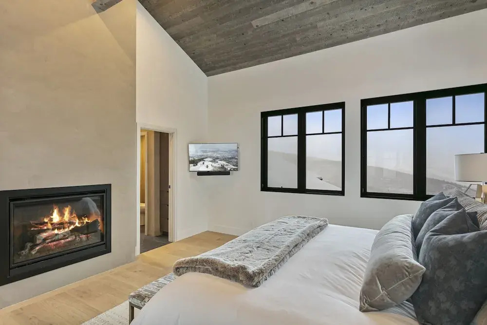 50 - Six Bedroom Condo with Spa Stag Lodge by Deer Valley Resort