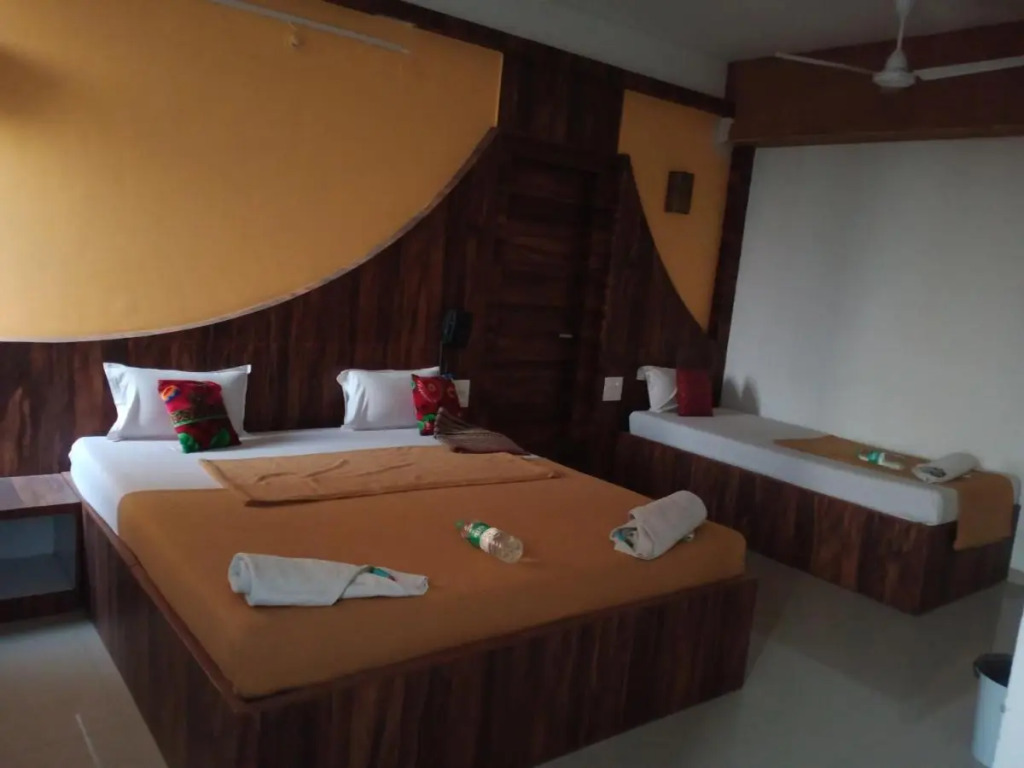 Hotel Malhar Palace