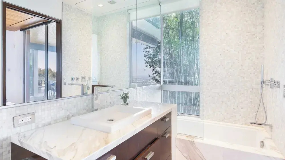 Hollywood Overlook by Avantstay Private Pool + Hot Tub Panoramic Views