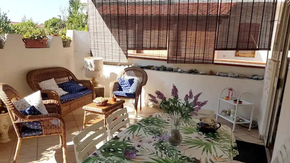 House With one Bedroom in Villaggio del Golfo, With Furnished Terrace Near the Beach