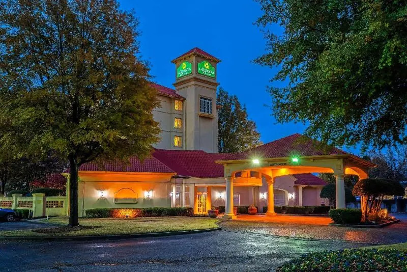 La Quinta Inn & Suites Memphis Primacy Parkway