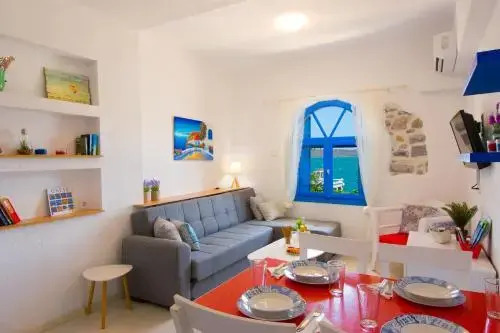 Eleftheria Sea Side Traditional House