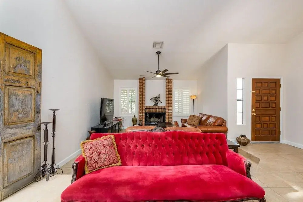 Casa Willow 4 Bedroom Home by RedAwning