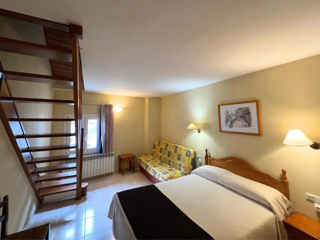 Hotel Joan Canejan
