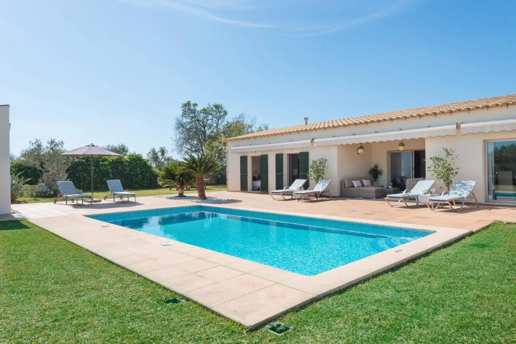 SA FINCA - Villa with private pool in MURO. Free WiFi