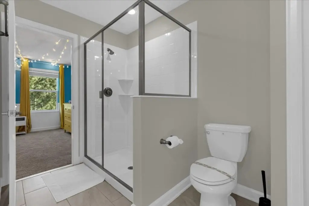 9 Bd 5 Ba Storey Lake 2877 Sc