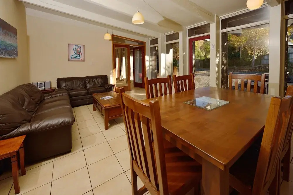 45 Conical Hill Road