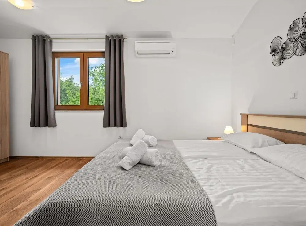 Holiday Home Mlačić