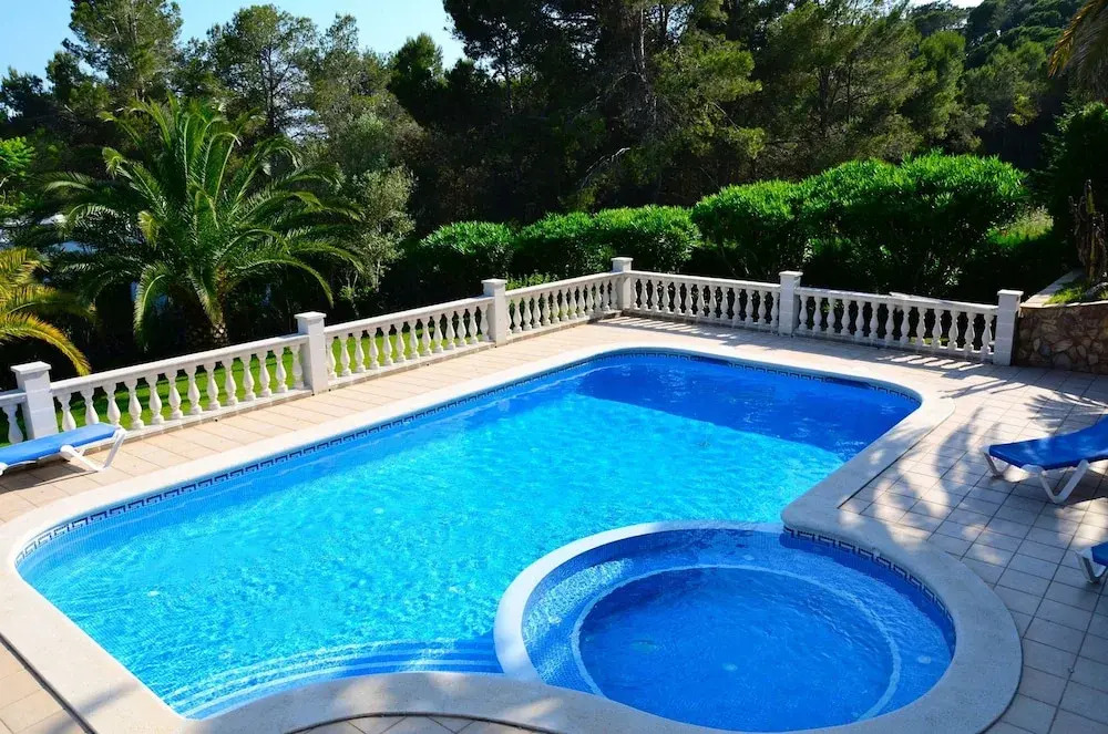 Villa  Villa Montgri