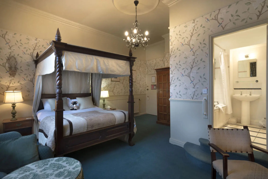The Golden Fleece Hotel, Thirsk, North Yorkshire - The Coaching Inn Group