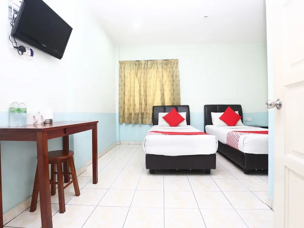Kb 7 Days Hotel By OYO Rooms