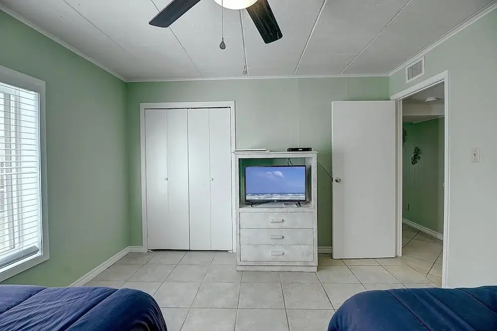 Island 109 3 Bedroom Condo