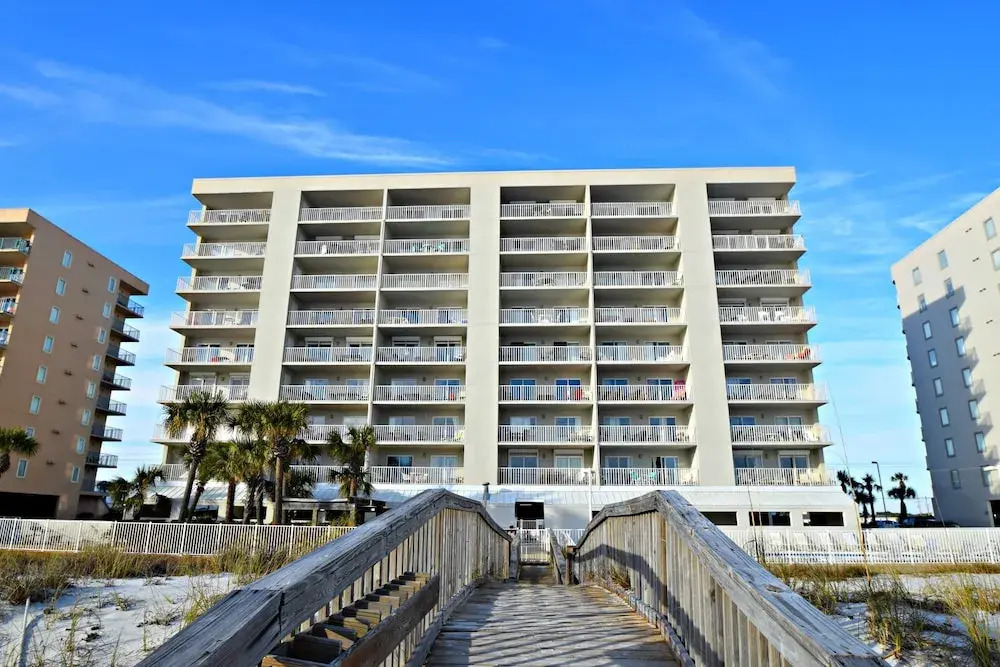 Ocean House 1701 3 Bedrooms 3 Bathrooms Condo