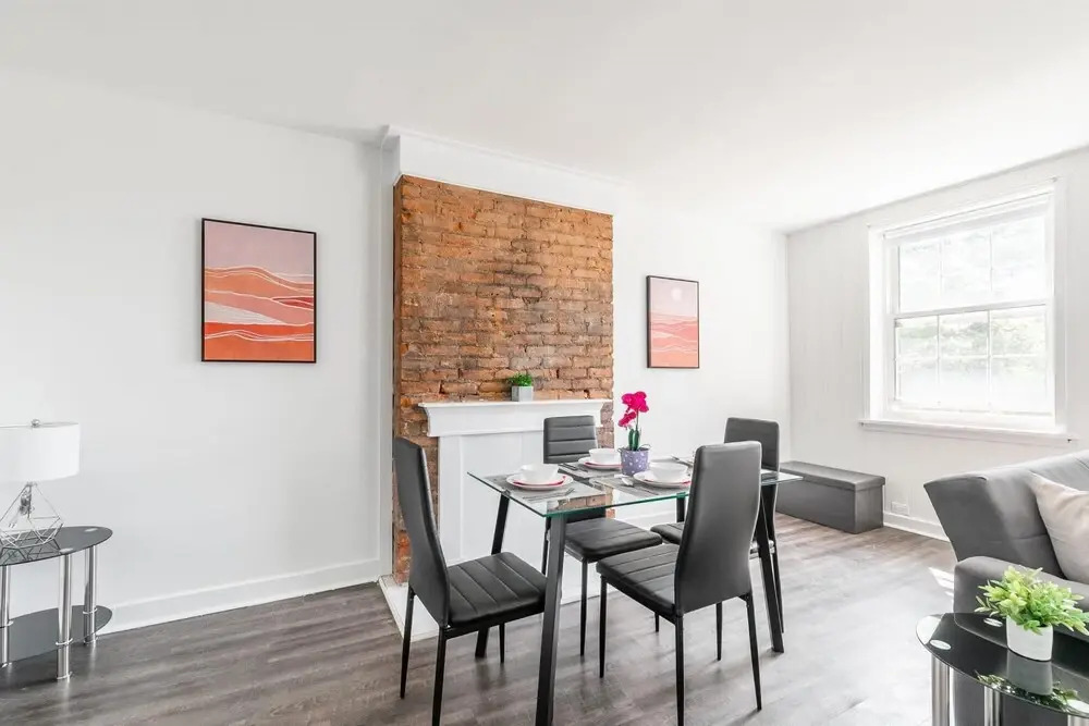 2BR Apt w Netflix - Close to Parks Shopping
