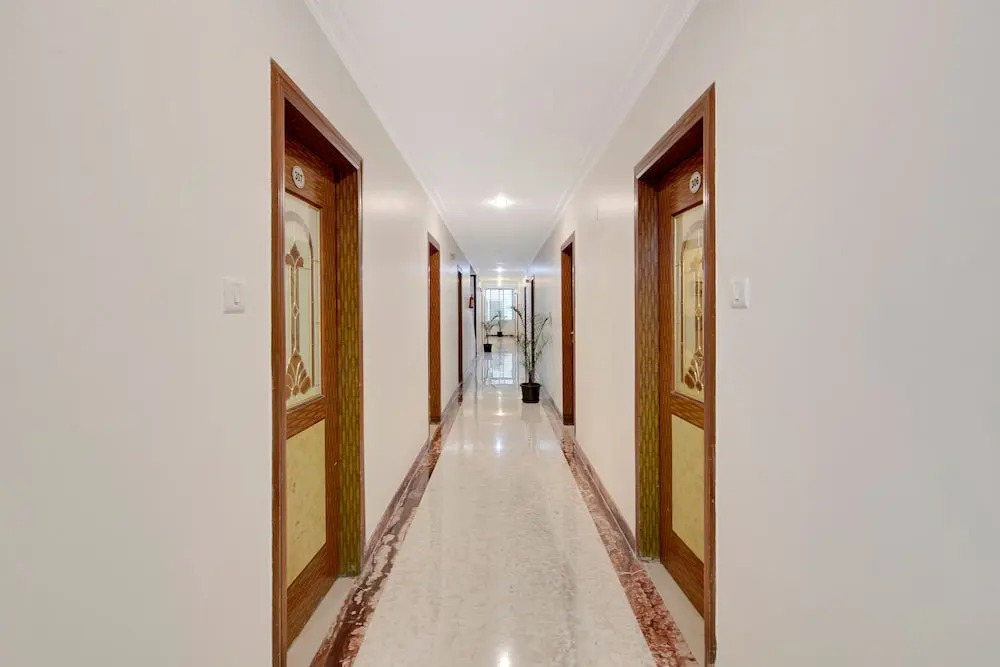 Amethyst Business Hotel by OYO Rooms