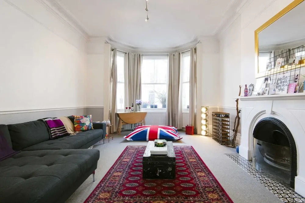 Bright Marloes Road Abode - CNRO