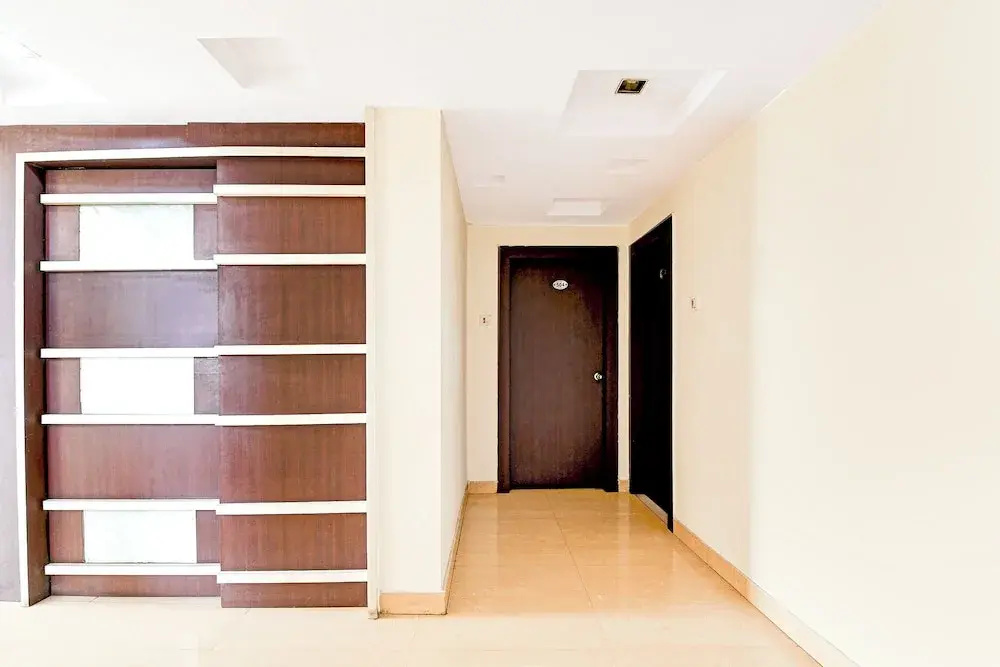 Fabhotel Park Street Inn