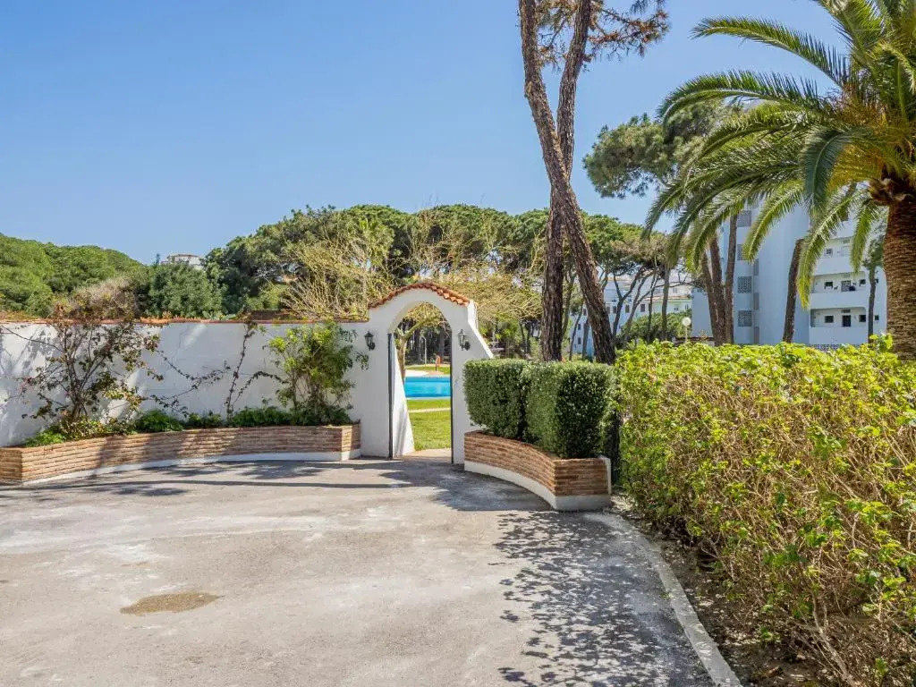 Cubo's Calahonda Beachfront