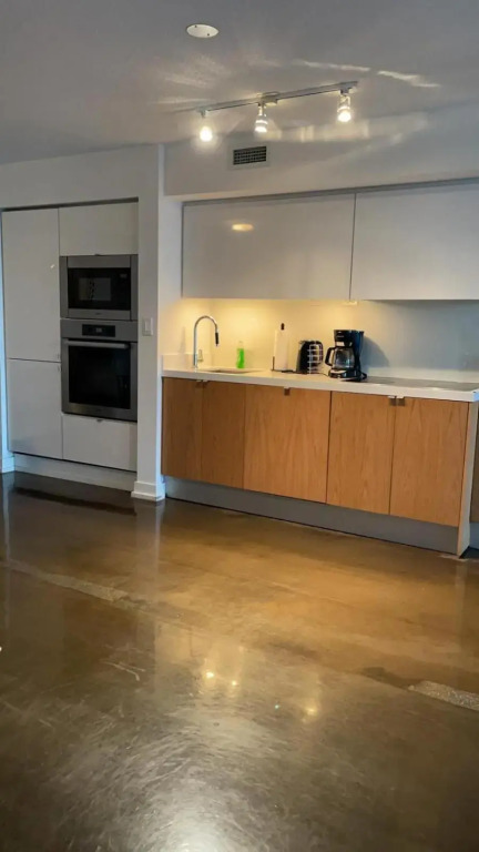 Toronto Downtown near Rogers Centre High rise lakeview condo