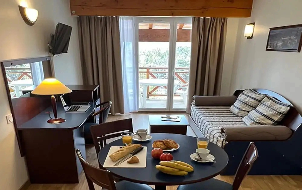1-bedroom Apartment With Terrace