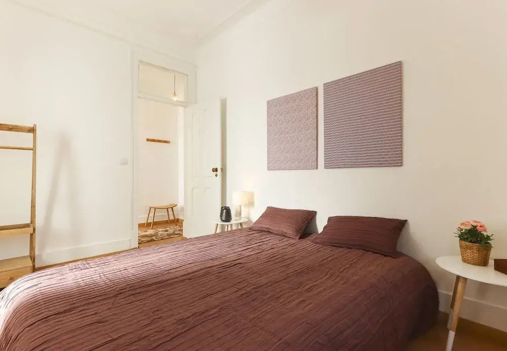 Charming Avenida by Homing