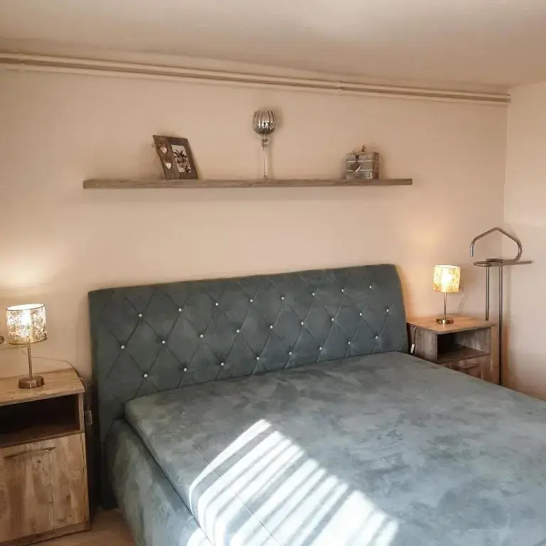 Tó apartman