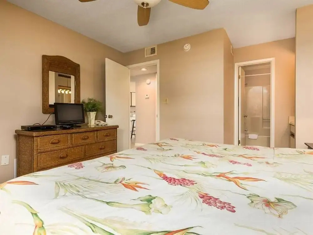 Regatta C 202C by Meyer Vacation Rentals