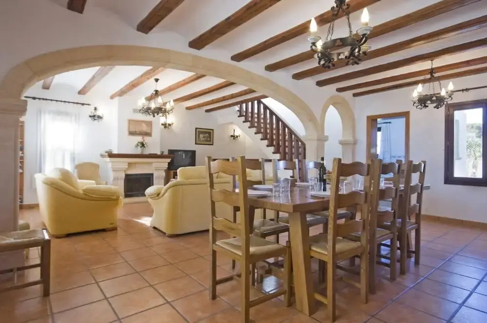 Villa - 4 Bedrooms with Pool, WiFi and Sea views - 105045