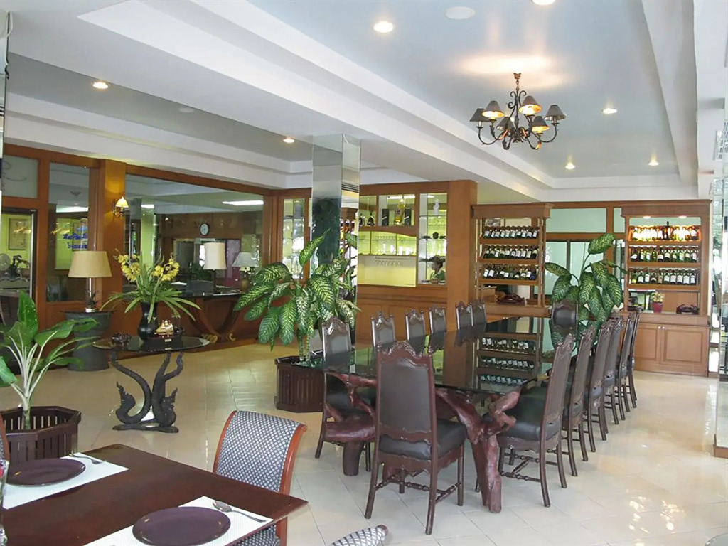 Mae Pim Resort Hotel