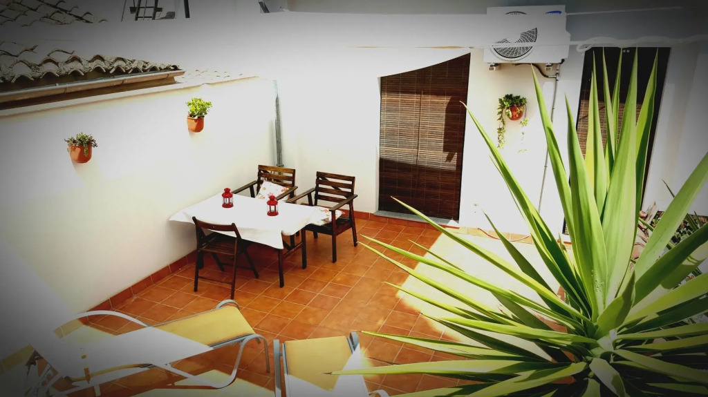El Granado Hostel
