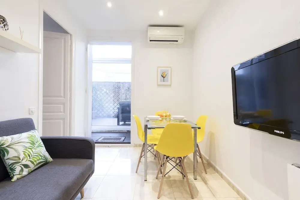 AB Rossello Center Terrace Apartment