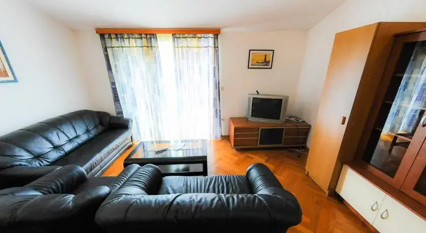 Apartments Vuko