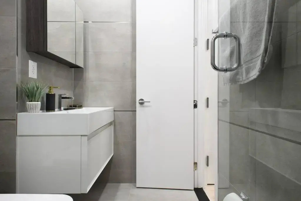 78-2d New Furnished 1BR WD Walk to Central Park
