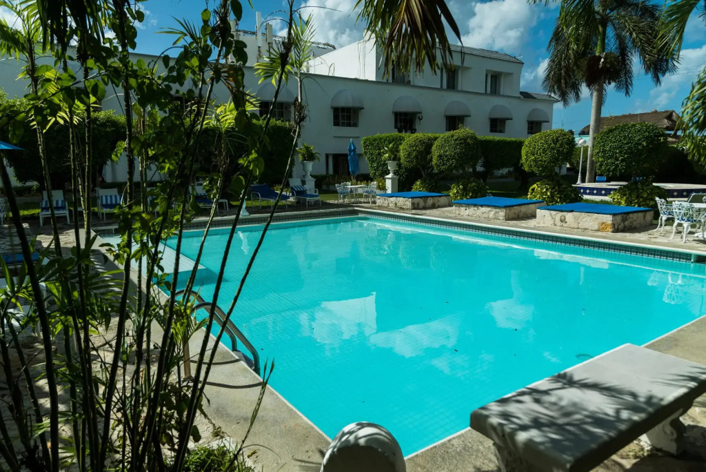 Villablanca Garden Beach Hotel