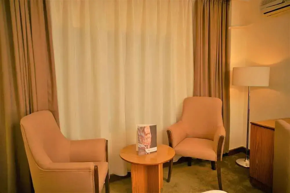 Silk Road Hotel