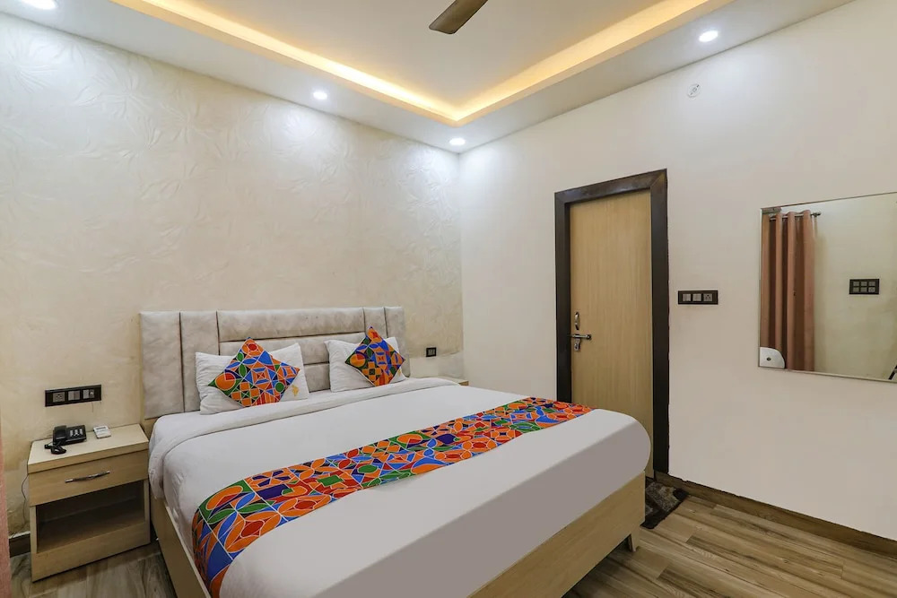 Fabhotel Sky Awadh