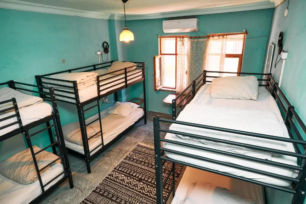 hostel vague