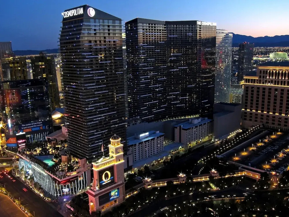 Stay Together on The Strip - 3 Bed Condo