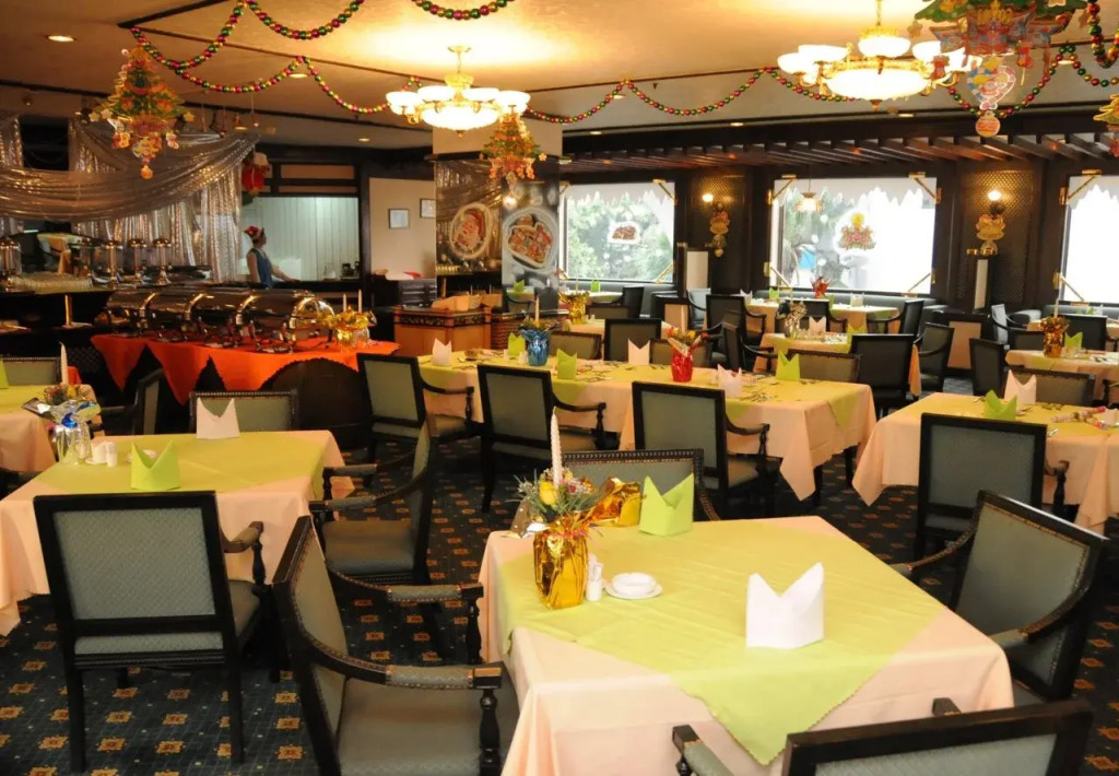 Zhuhai Holiday Resort Hotel - Light Inn