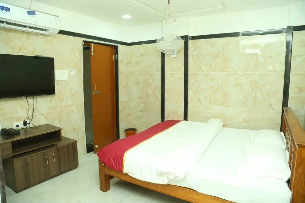 S M Residency