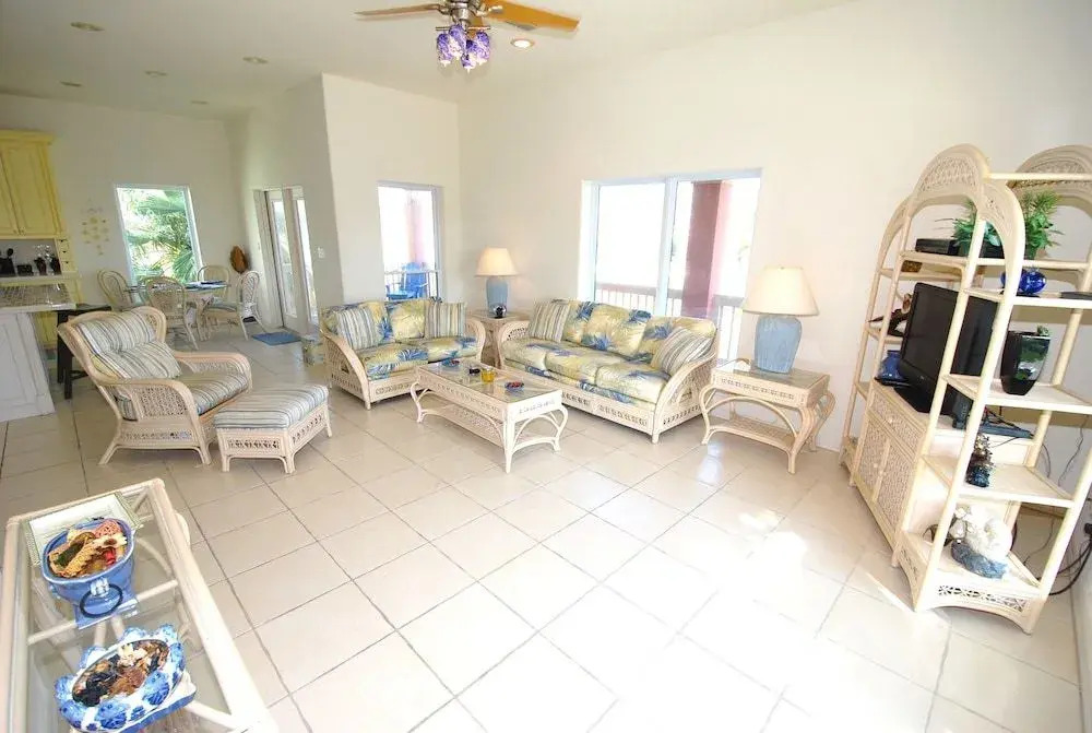 114 Bay Harbor 3 Bedrooms 3 Bathrooms Townhouse