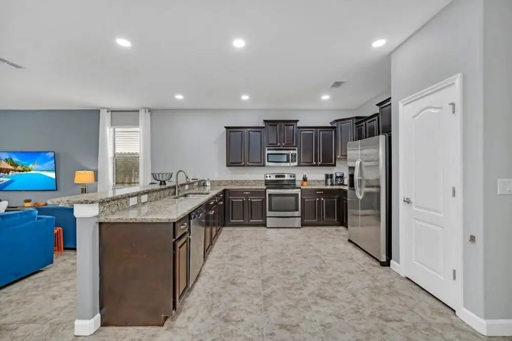 Myrtlewood Manor 9 Bedroom Villa by Redawning