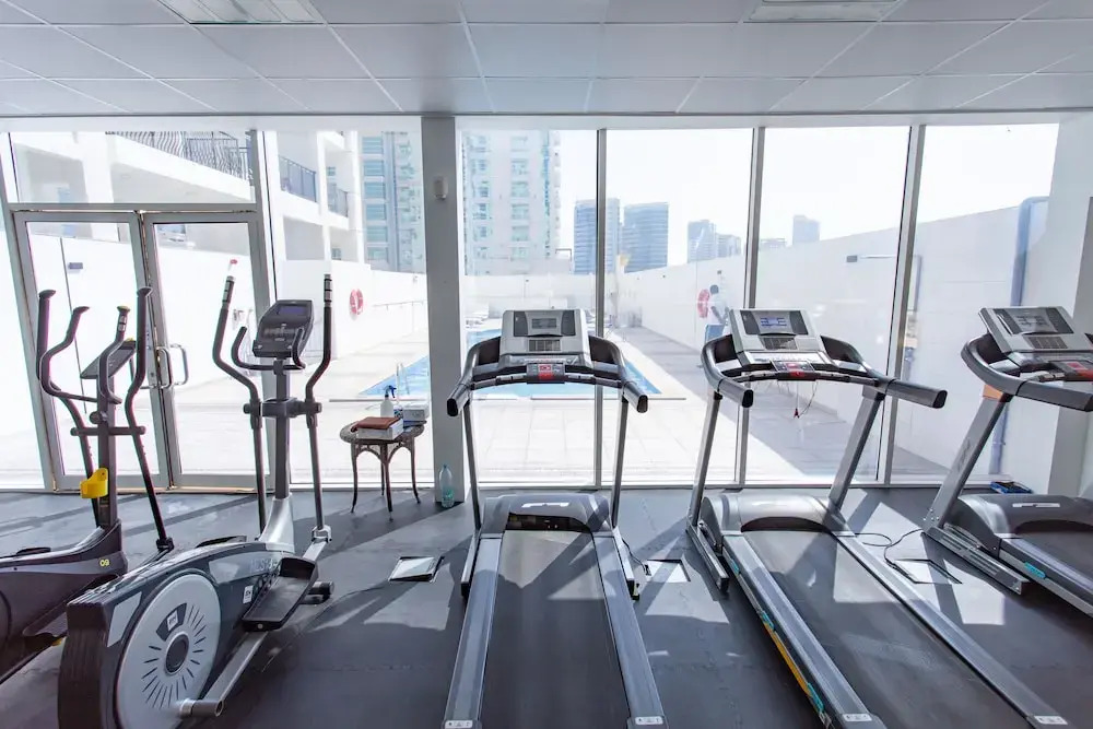 Lively apt near Dubai Sports City