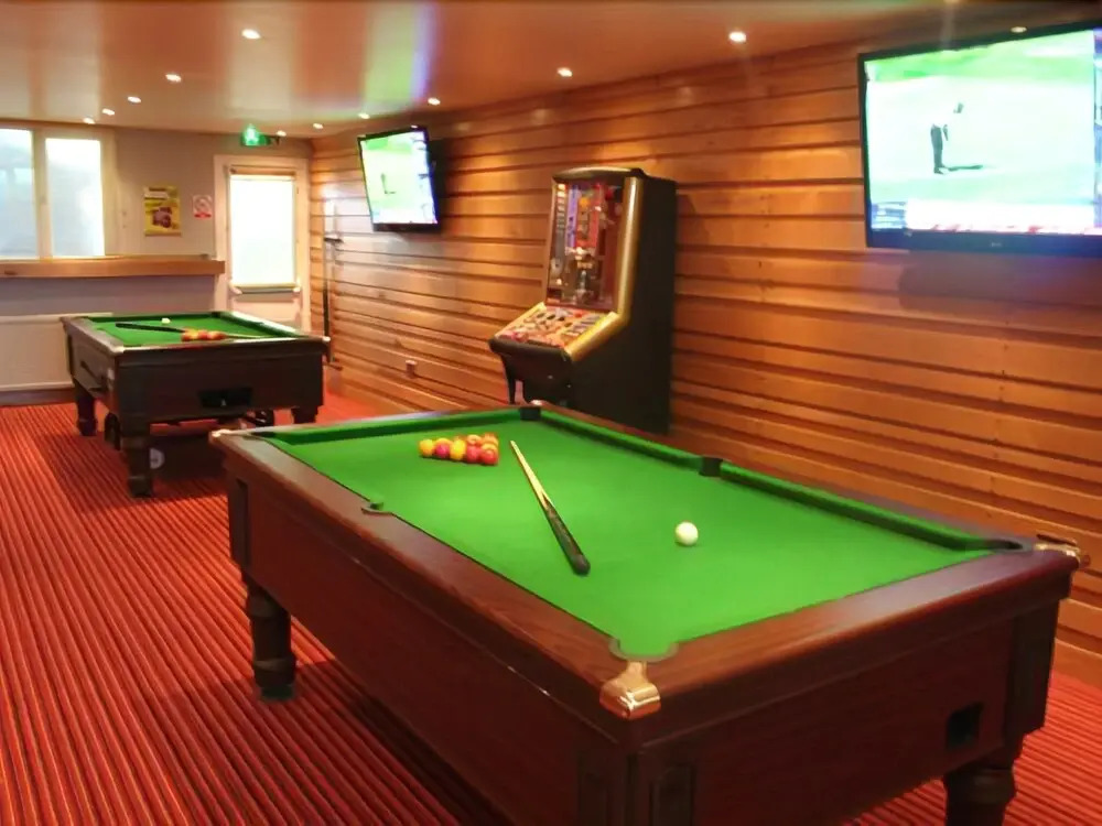 Pines Hotel Luton Airport