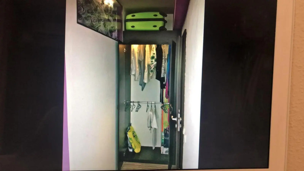 Roxy Apartment