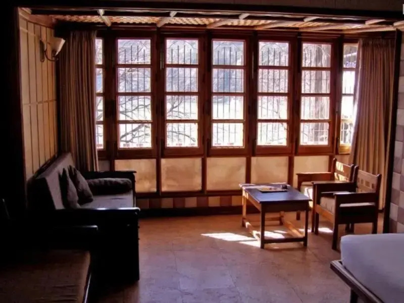 Hotel Channi Raja