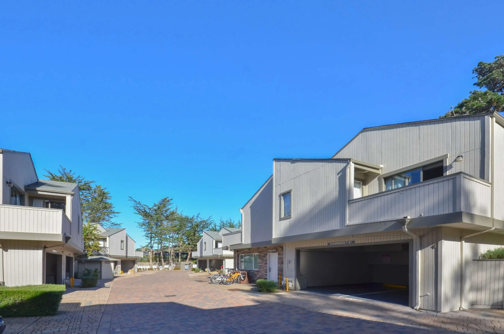 Best Western The Inn & Suites Pacific Grove