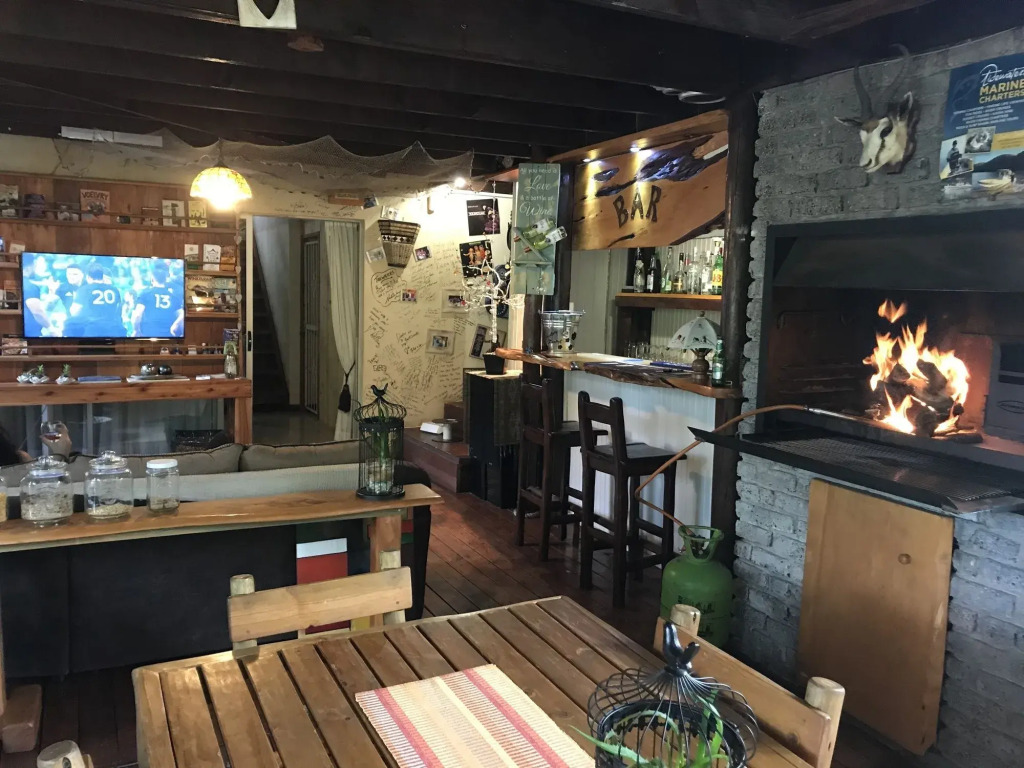 Tidewaters River Lodge